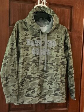 Bass Pro Shops Green Camo Pullover Hoodie